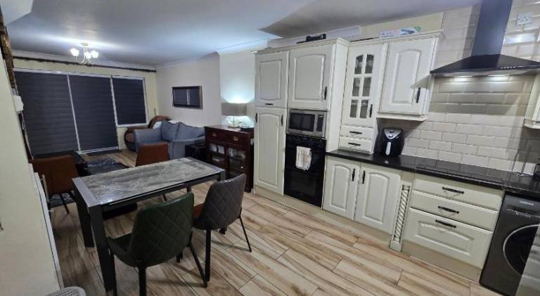 98 m&sup2; Ferienwohnung