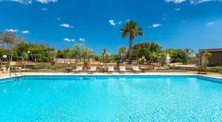 Charming villa with garden, pool & patio | Pet-friendly — photo 3