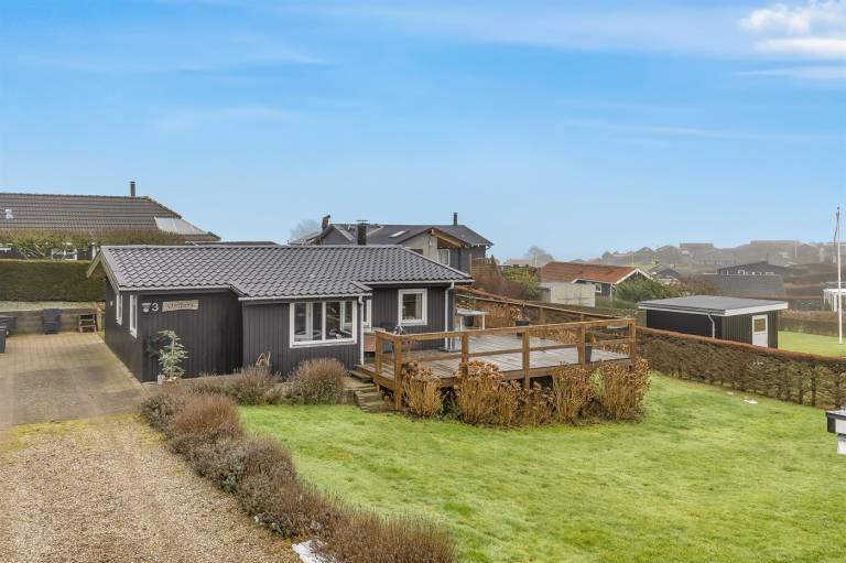 Fully equipped nice house with patio & grill | Sea view | Next to the beach | Dogs allowed in Kolding