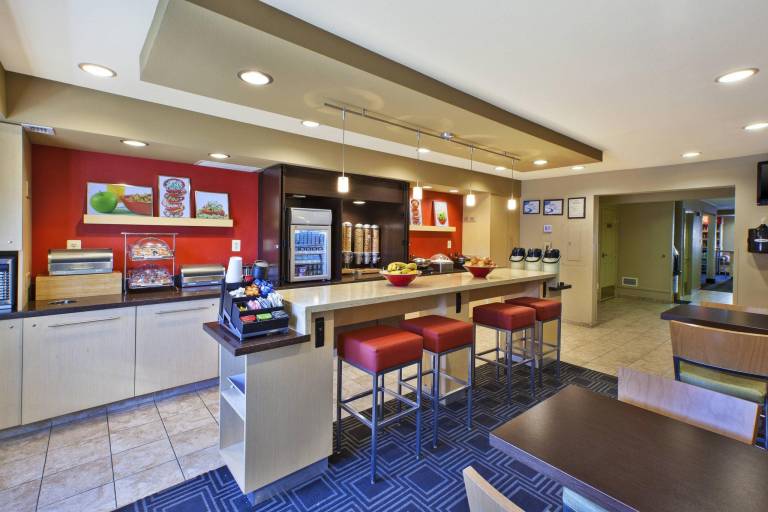 TownePlace Suites by Marriott Gaithersburg — photo 2