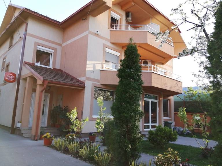 Apart hotel  Altina