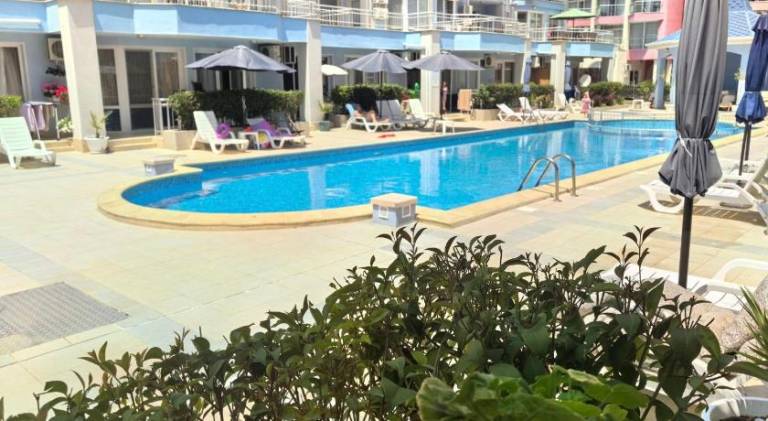 Rental apartment with pool — photo 3