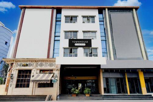 Townhouse Narayanaguda Metro Station Formerly Hotel Anshu Grand