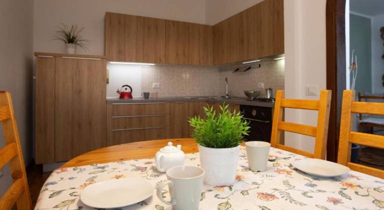 Rental apartment with 2 rooms for 5 persons — photo 3