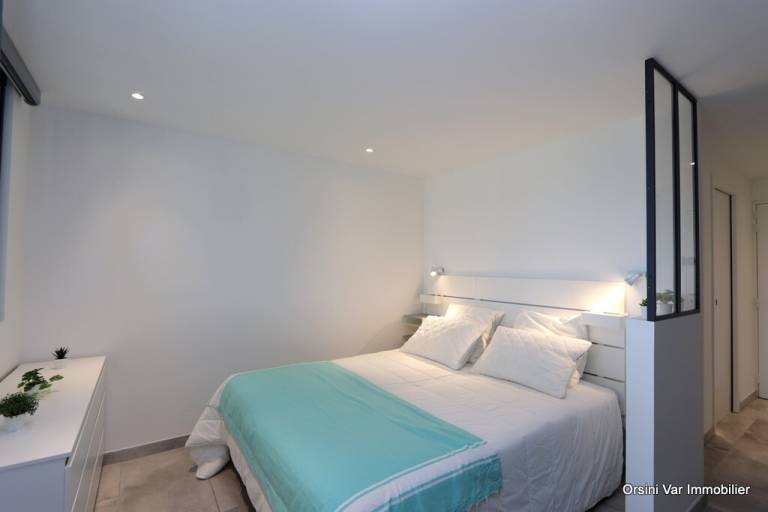 Rental apartment with pool | City view — photo 4