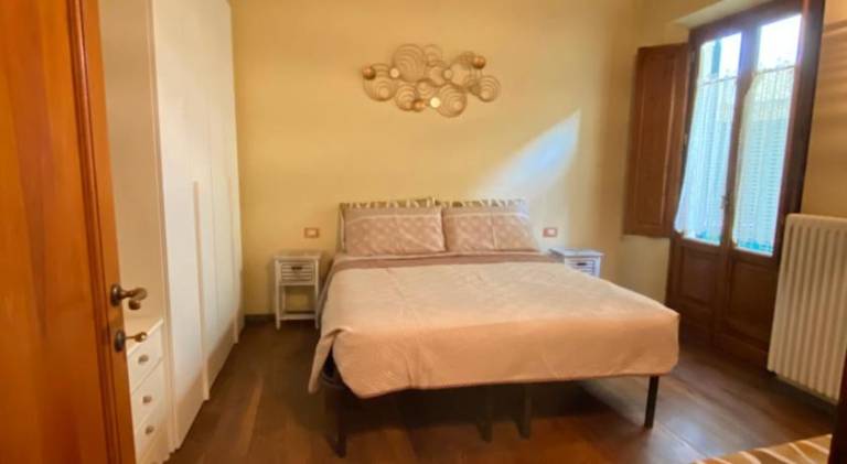 Rental apartment with 1 room for 3 persons in Prato