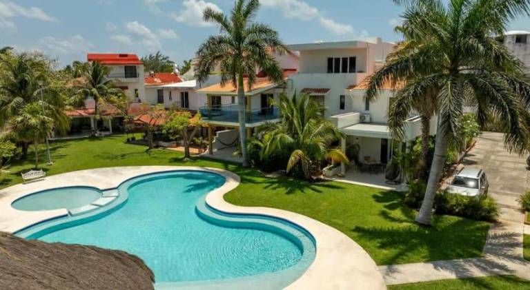 220 m&sup2; Ferienhaus