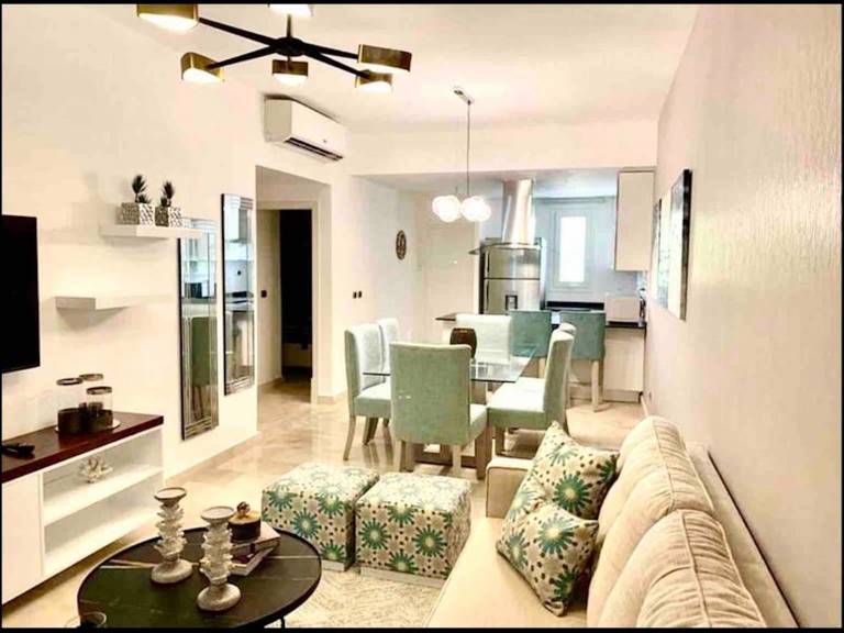 Rental apartment with patio, hot tub & pool | Pool view — photo 5