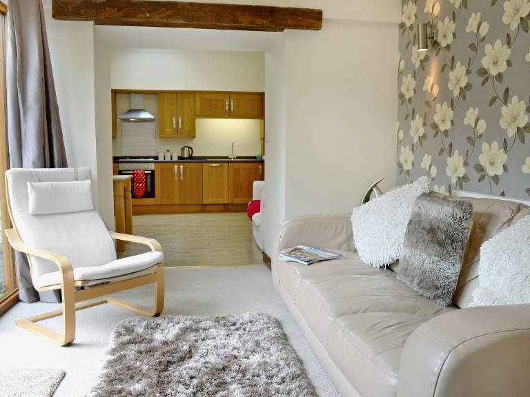 Child-friendly lovely cottage with garden | River view | Pets are welcome — photo 4
