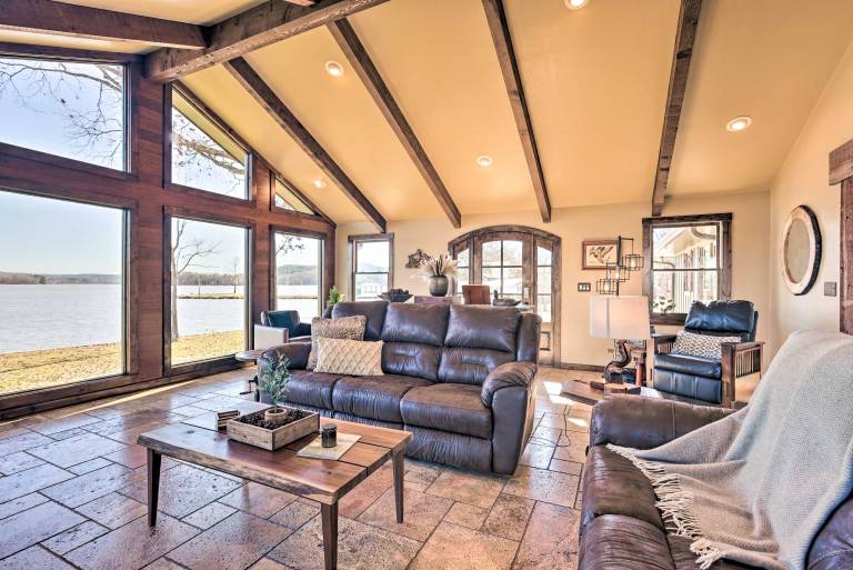 Lay Lake Access & Views: Expansive Shelby Home! — photo 4