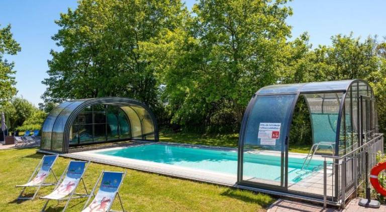 House with sauna & hot tub — photo 5