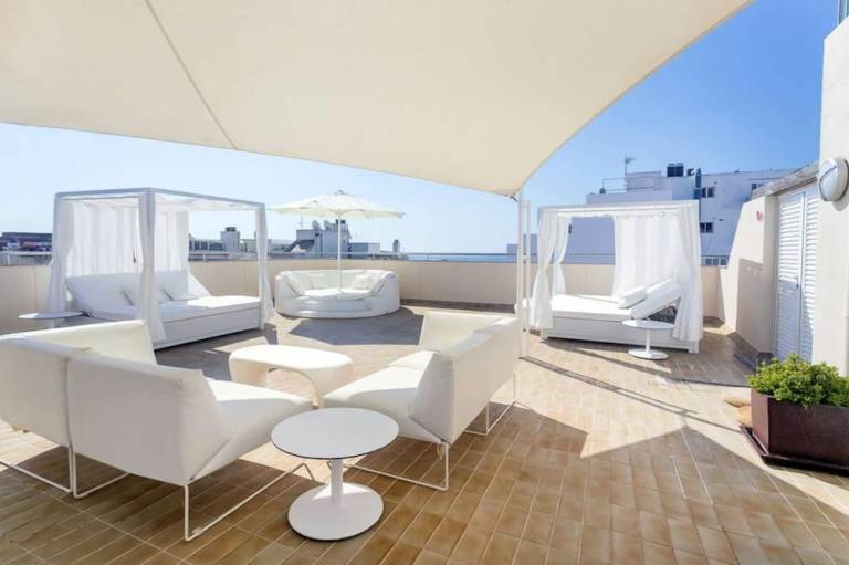 Aparthotel Cala Llonga