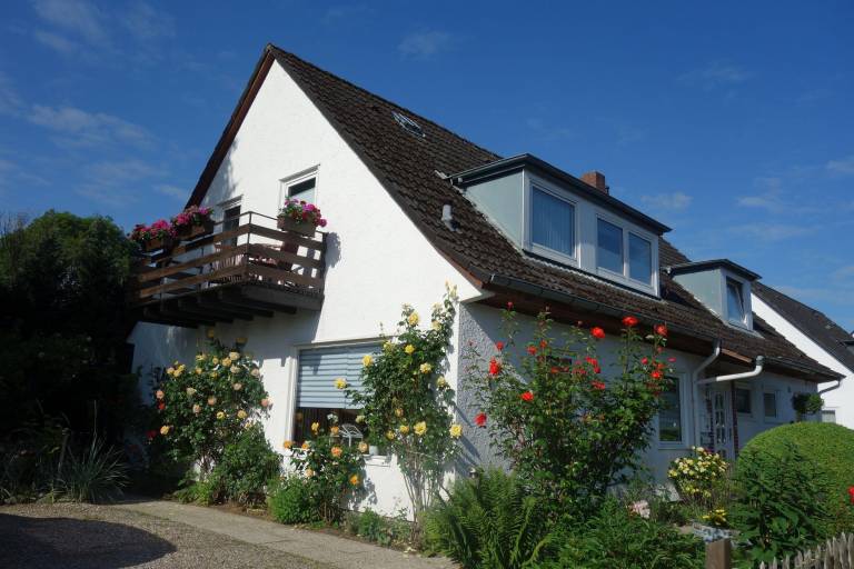 Holiday apartment with garden & BBQ in Timmendorfer Strand