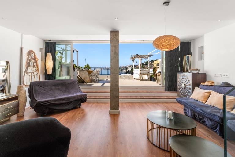 Duplex 'Paradise Over the Sea' with Sea Views, Wi-Fi and Air Conditioning — photo 3