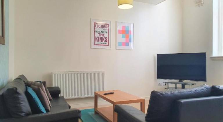 Holiday apartment with 2 rooms for 7 persons in Swindon