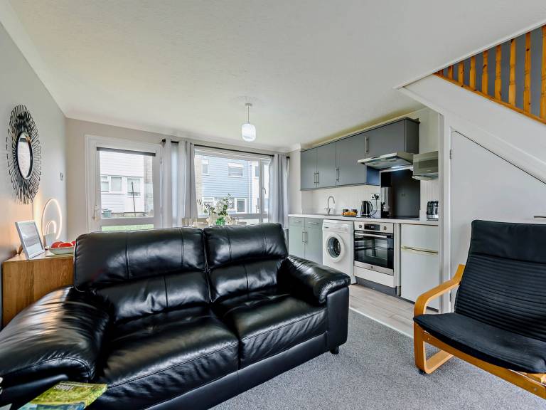 Cottage  Freshwater East