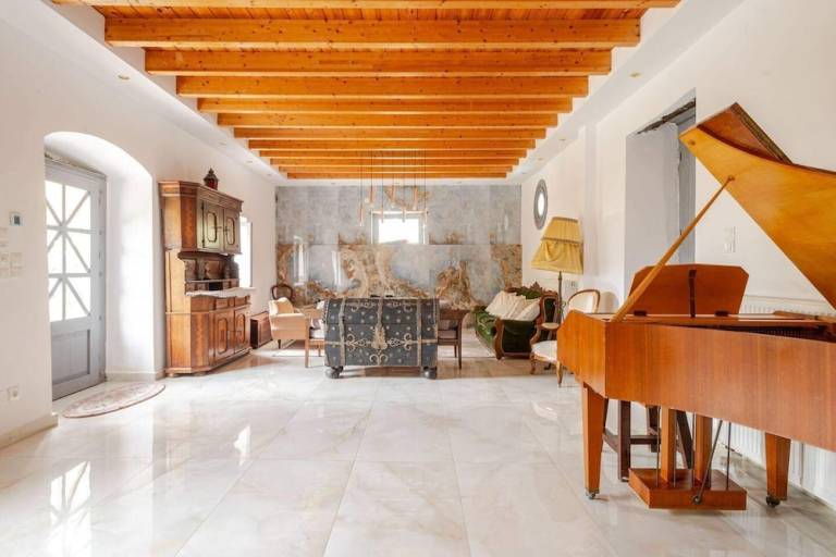 Villa Pylos