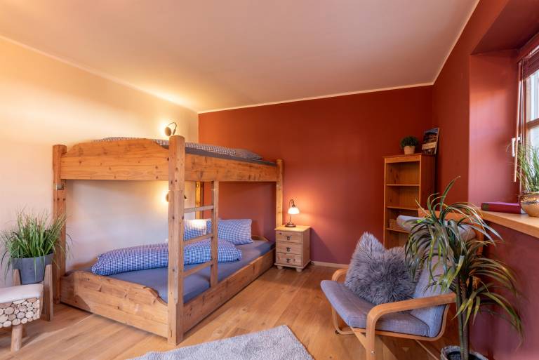 Apartment with sauna | Garden view — photo 4