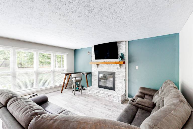 Heart Shaped Pond Carmel Westfield Area Home