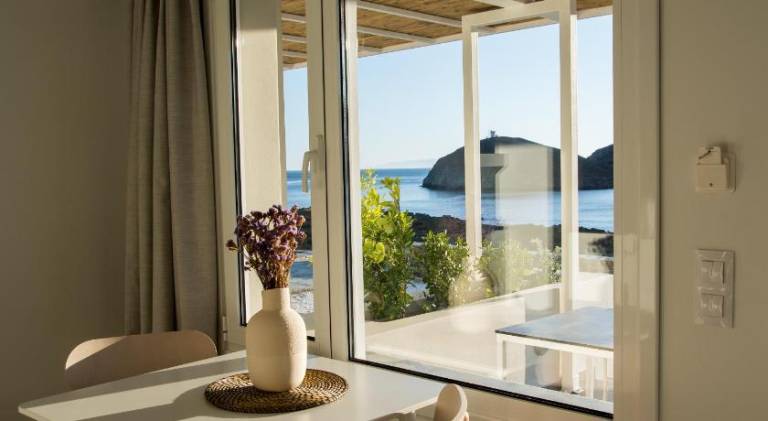 Holiday apartment with garden & patio — photo 4