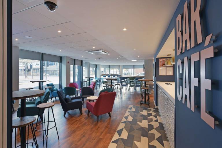 Travelodge London Hounslow — photo 2