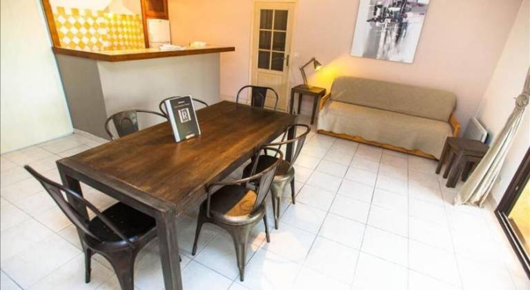 Fully equipped charming rental apartment with private pool, terrace & grill | Pets are welcome in Calvi