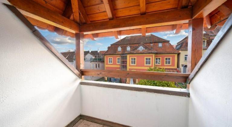 BackHome - MAISIONETTE - 120qm - Fantastische Schlosslage - SmartTV - Waschmaschine - Netflix - 24h — photo 4