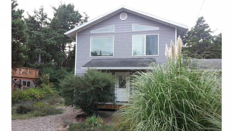 Cottage Rockaway Beach