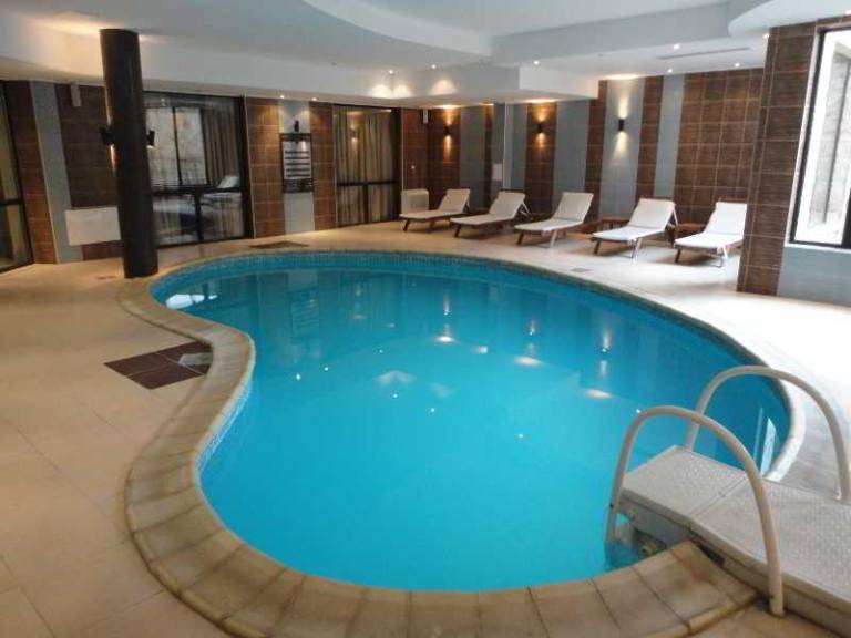 Serviced apartment with patio, sauna & yard | Suitable for remote work — photo 4