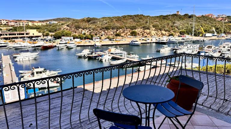 V215: Panoramic terrace on the Strait of Bonifacio. — photo 5