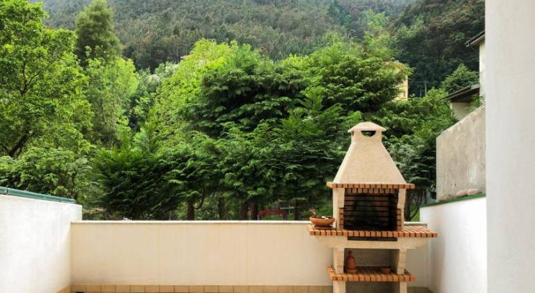 Rental apartment with terrace & barbecue — photo 4