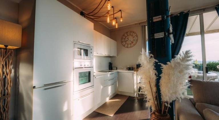 Suite Apartments Rimini - Seafront — photo 4