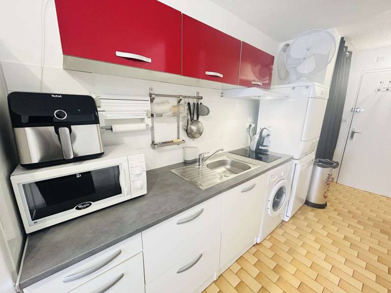 Cozy Studio with Private Parking Near Beach - Cap d'Agde — photo 4