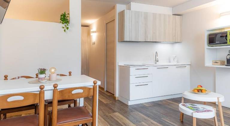 Children-friendly rental apartment with yard & patio | Next to the ski | Pets are welcome — photo 2