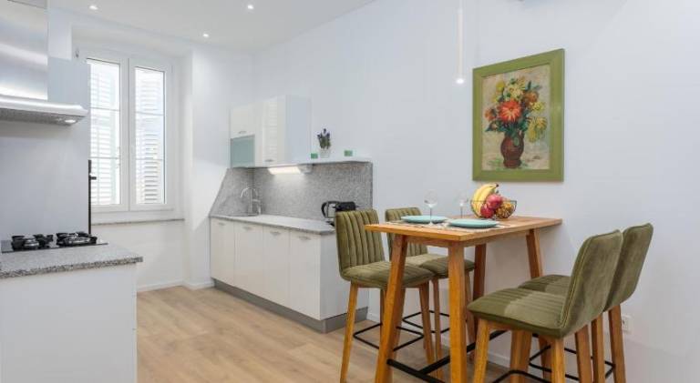 Rental apartment with 2 rooms for 5 persons — photo 2