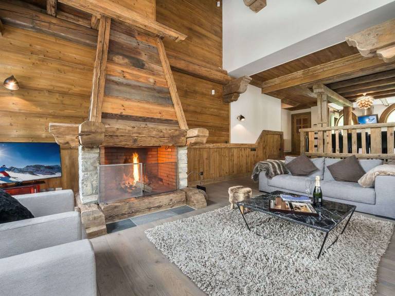 Luxury chalet in Val-d'Isère with direct access to slopes, 5 bedrooms, parking — photo 2
