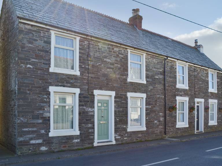 Family-oriented wonderful cottage with BBQ & garden | Pet-friendly — photo 4