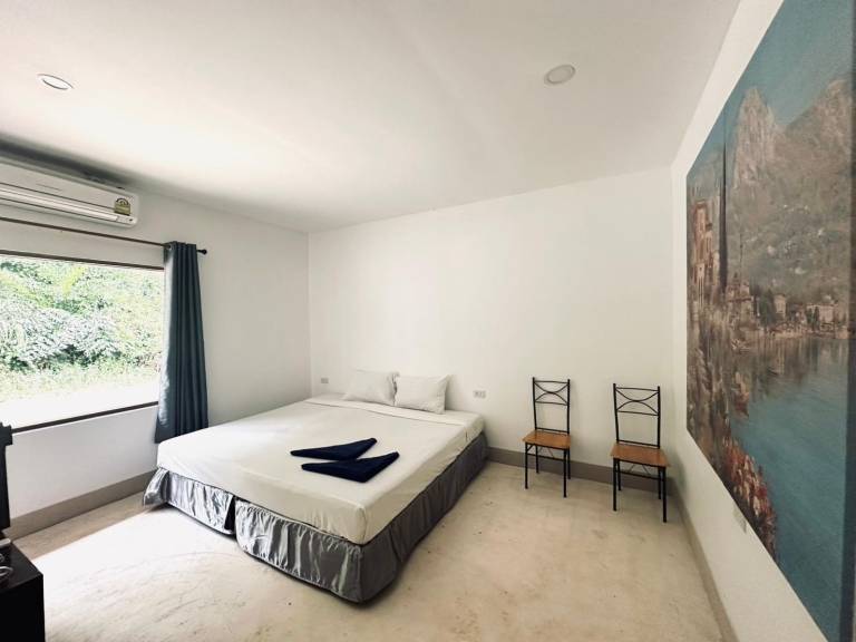 Kohchang stayin premium hotel beach street market in Ko Chang