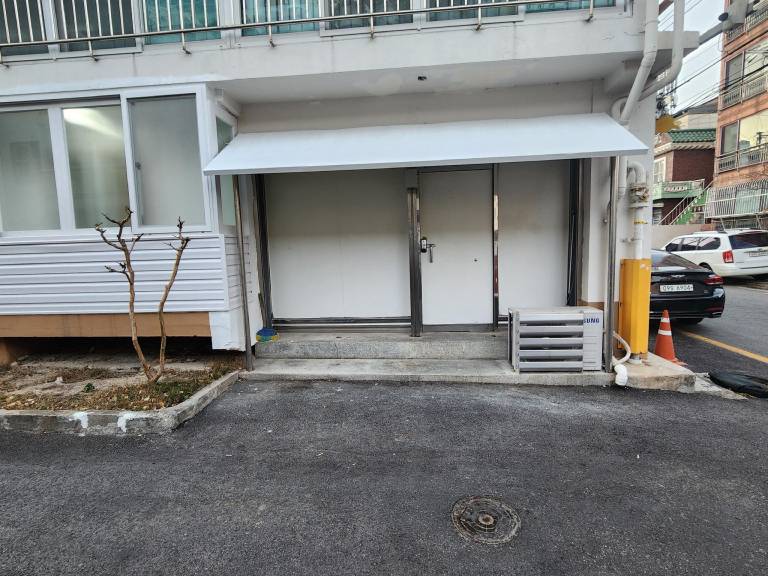 Clean, Very Large Accommodation Suitable for Large Groups - 50 pyeong, 4 Rooms — photo 4
