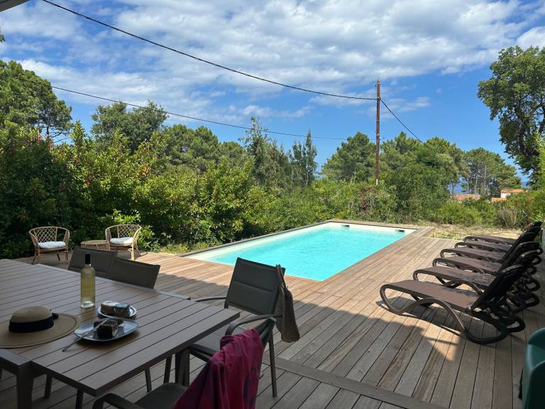 Children-friendly apartment with private pool, terrace & yard | Sea view | Dogs allowed — photo 3