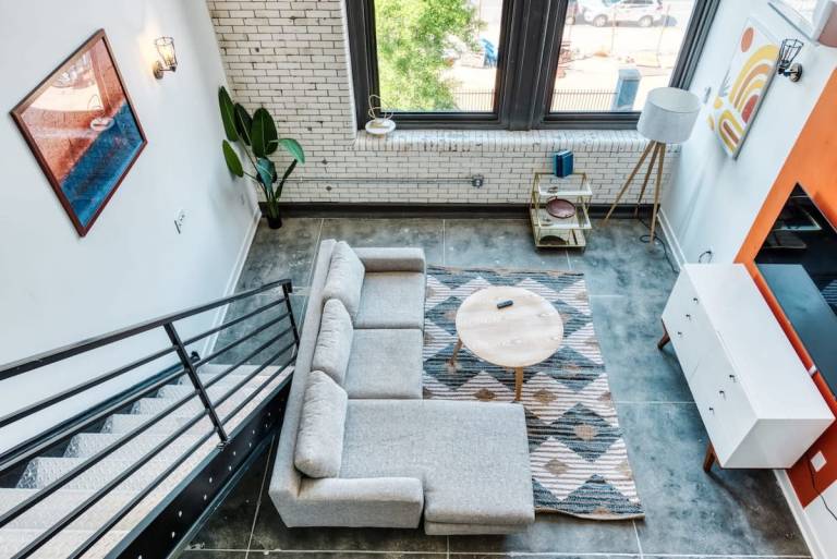 Sosuite Studio Loft w W D Gym Lounge