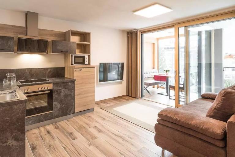 Superior Apartment with Mountain View, Terrace, Spa, Garden & Pool — photo 2