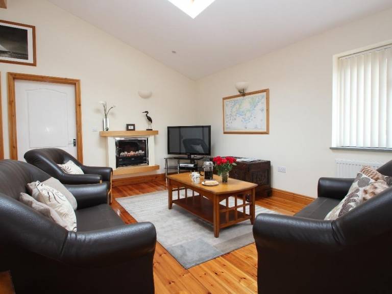 Children-friendly cottage with yard | Pet-friendly — photo 2