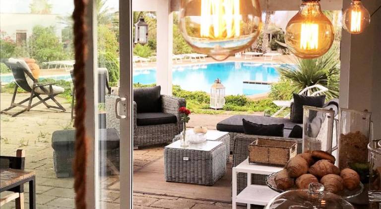 Serviced apartment with pool, terrace & garden | Dogs allowed — photo 4