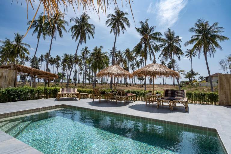 Manao Seaview Pool Villa 23 - 5 mins walk to the beach 100671 in Krabi