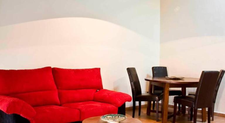 Apartment with garden & terrace — photo 2