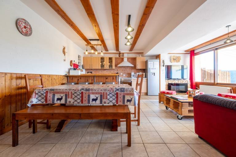 Apartment 'Les Airelles' with Mountain View, Private Terrace and Wi-Fi — photo 3
