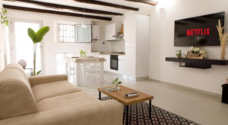 Holiday apartment with hot tub — photo 2