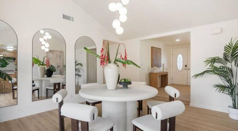 Vacation home with pool & hot tub | Suitable for remote work | Pet-friendly — photo 3