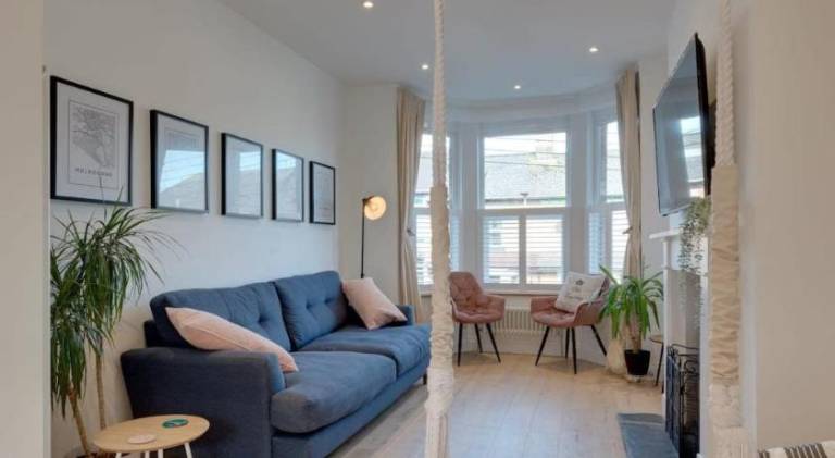 Modern & homely 2-bed - close to BEACH — photo 4
